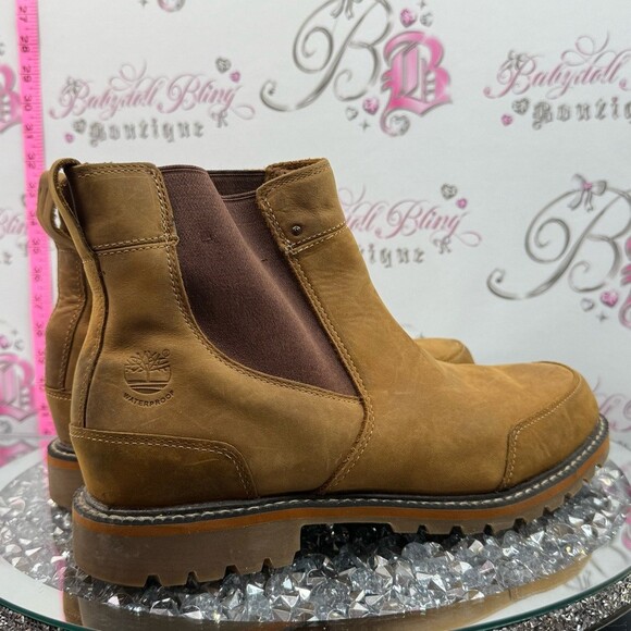Timberland Tan Nubuck Chelsea Boots with Brown Elastic men display picture 3